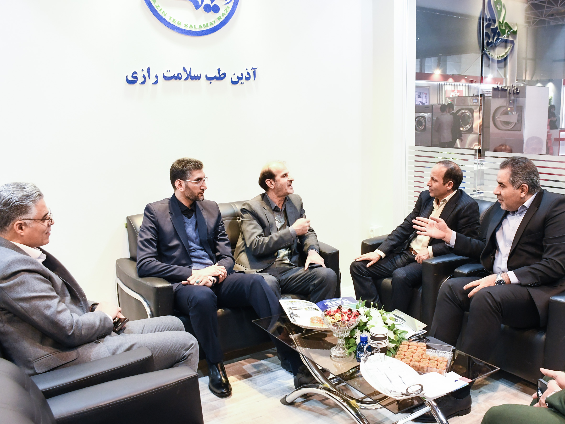 غرفه آذین طب سلامت رازی در نمایشگاه بین المللی مشهد